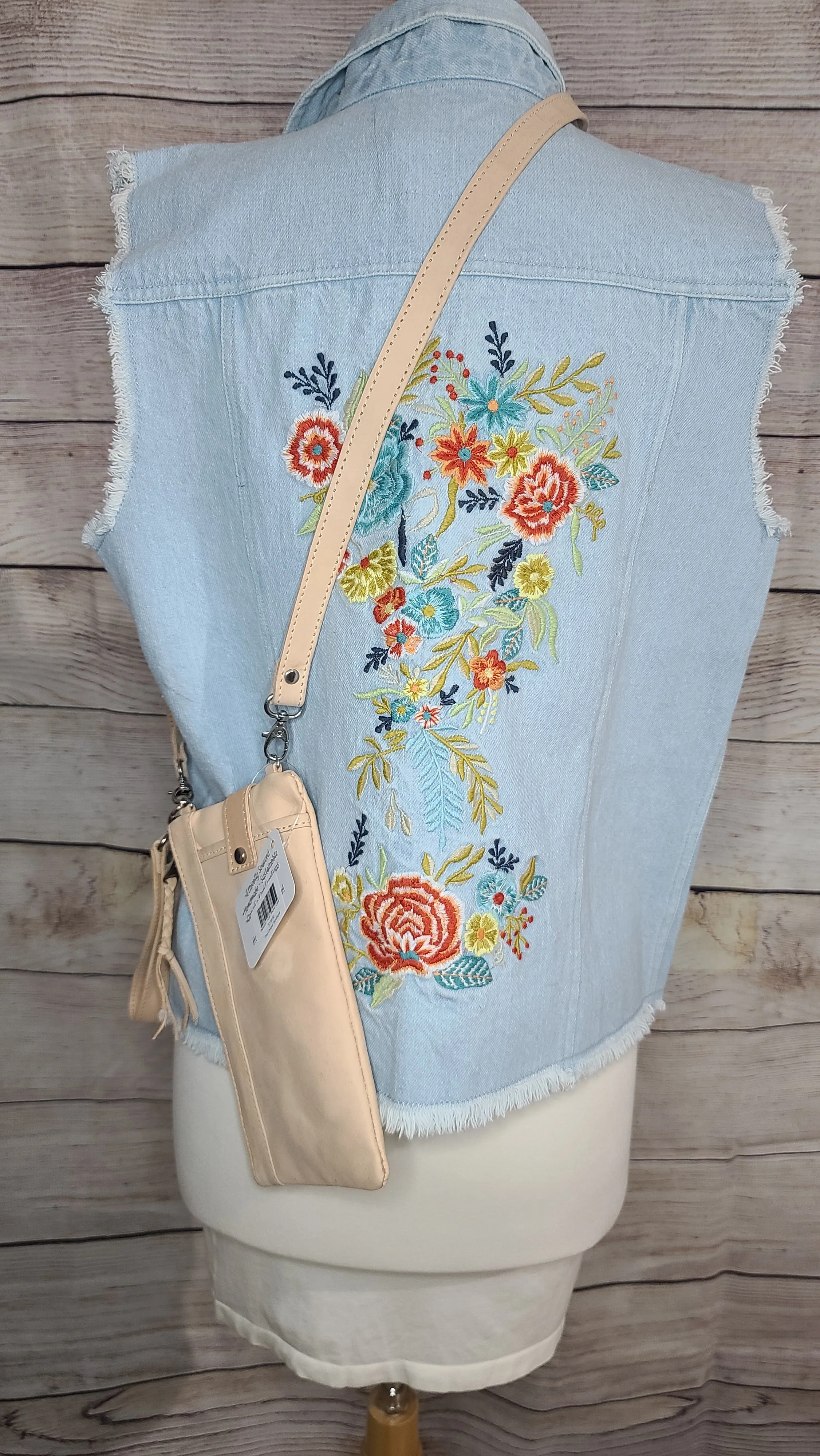 EMBROIDERED DENIM VEST size s