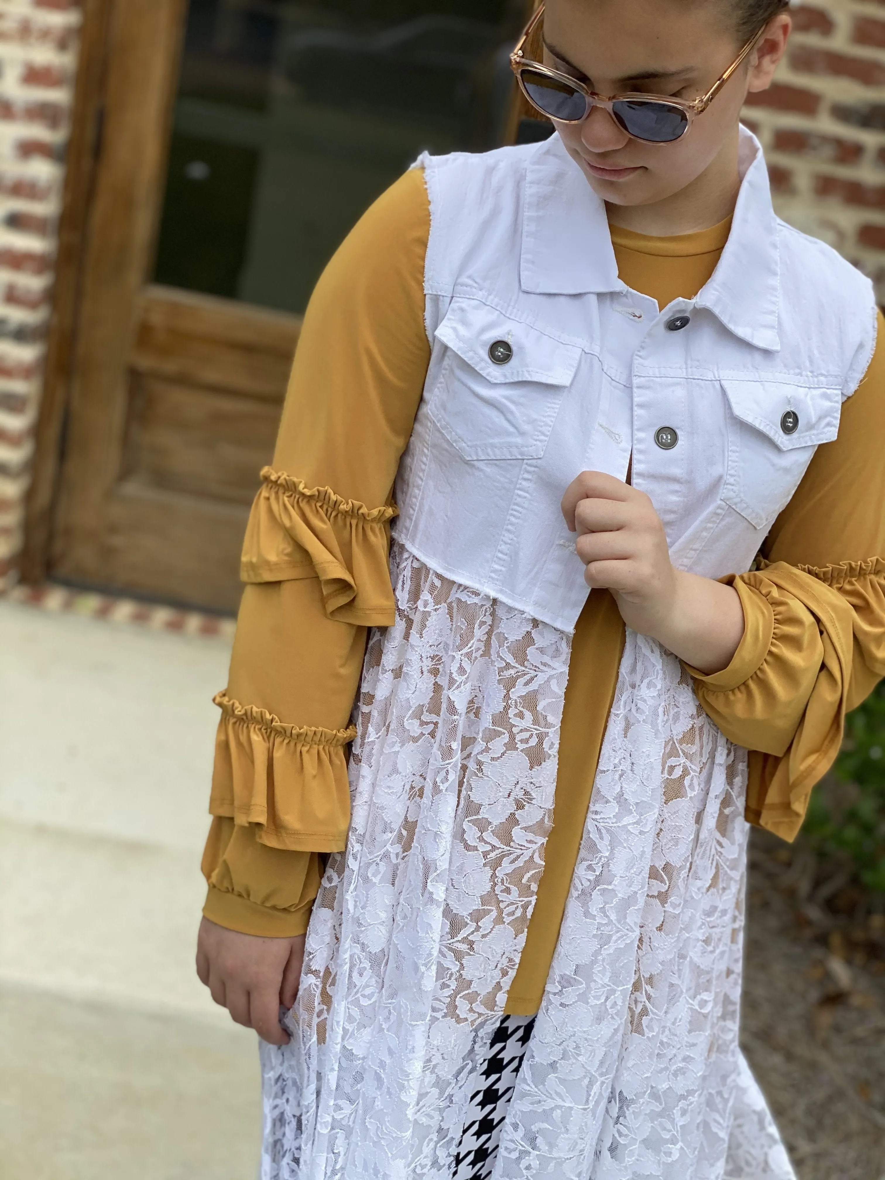 Ivory Denim Vest w/Ivory Lace