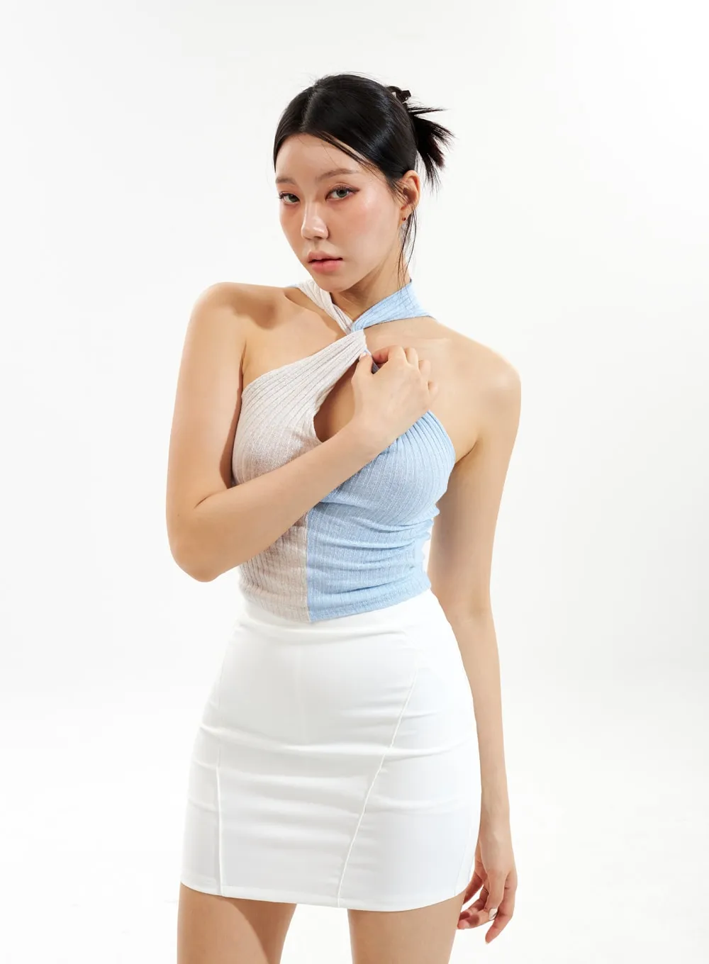 Two Color Halterneck Top IU308
